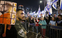 İsrail’de tepkiler büyüyor: Binlerce kişi sokağa döküldü